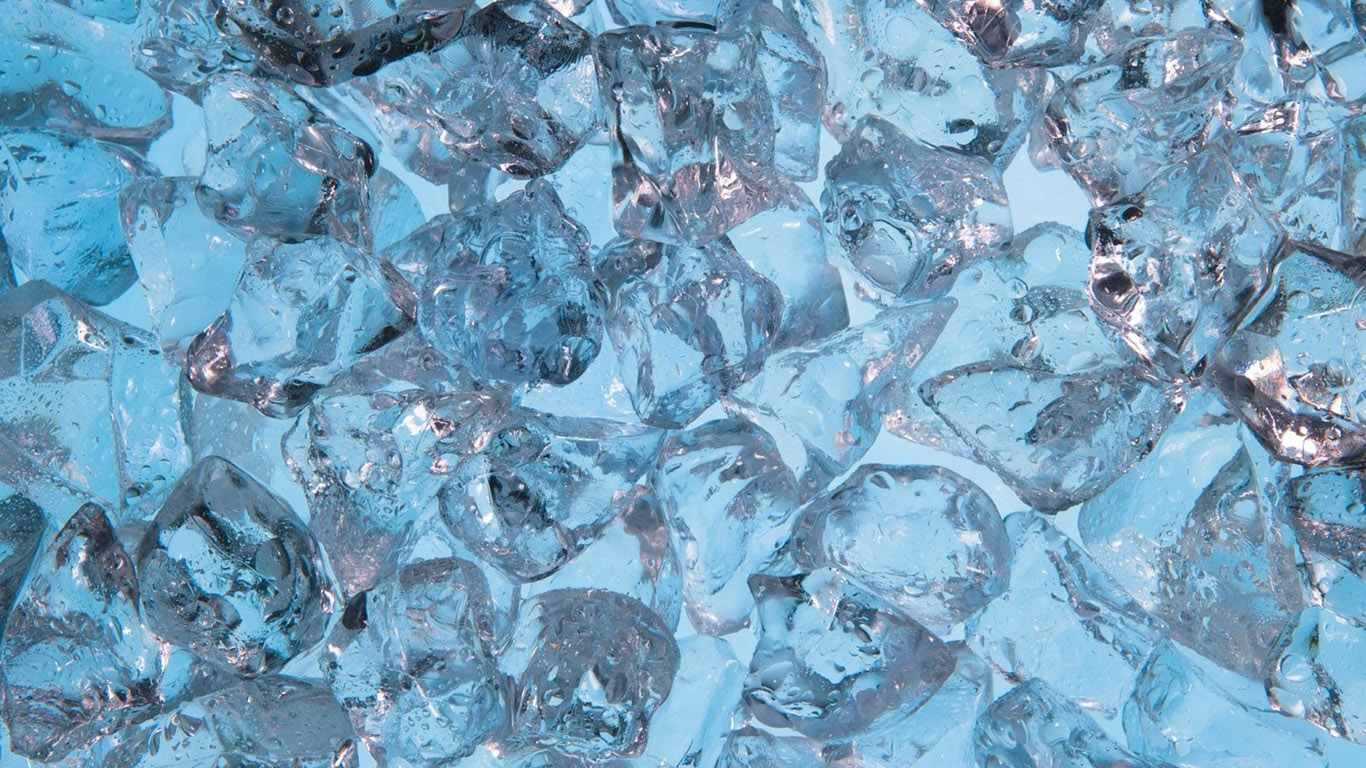 Kristal Buz: Ankara Buz ile Şıklık ve Saflık Kristal Buz: Ankara Buz ile Şıklık ve Saflık